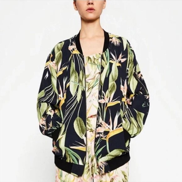 Zara Black Green Tropical Exotic Floral Oversized Bomber Jacket Size Medium - Picture 13 of 13